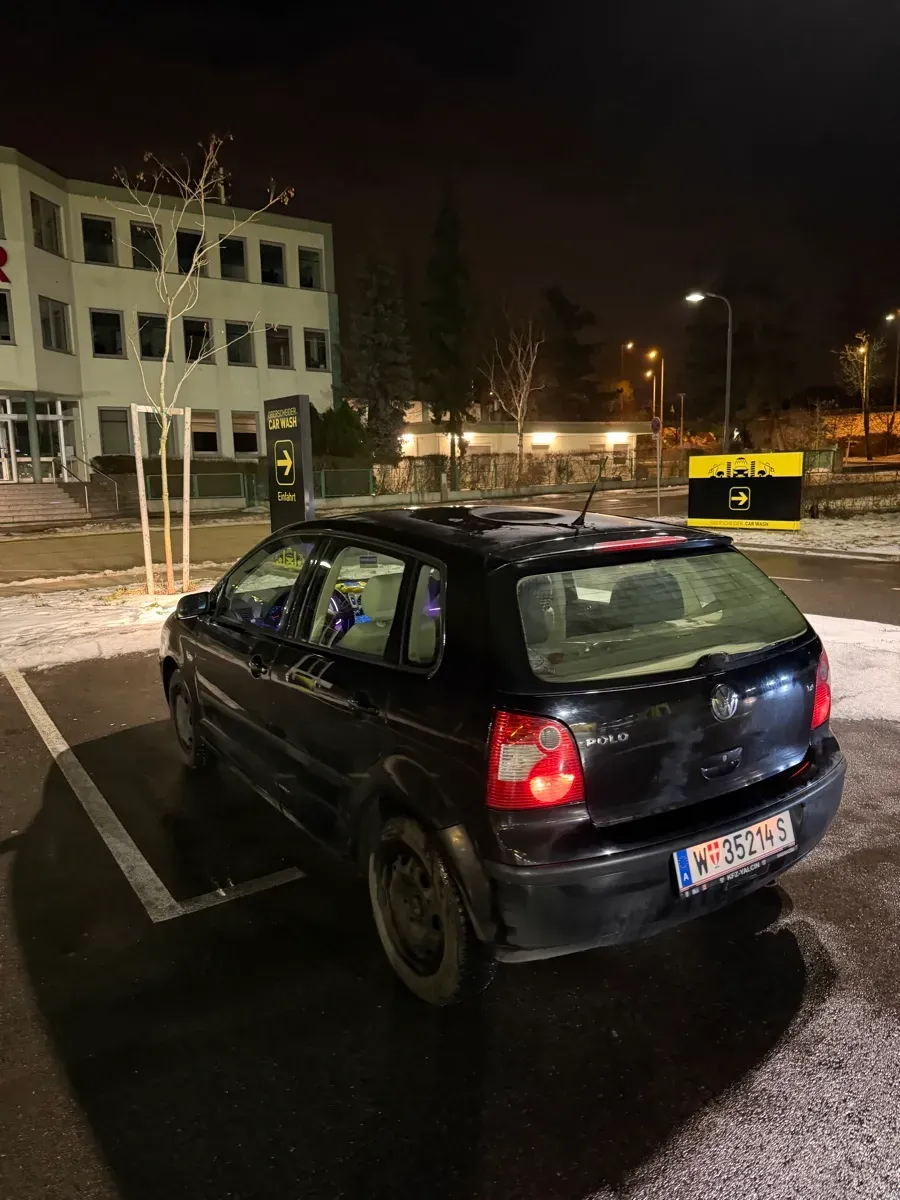 Volkswagen Polo 2002 photo 3