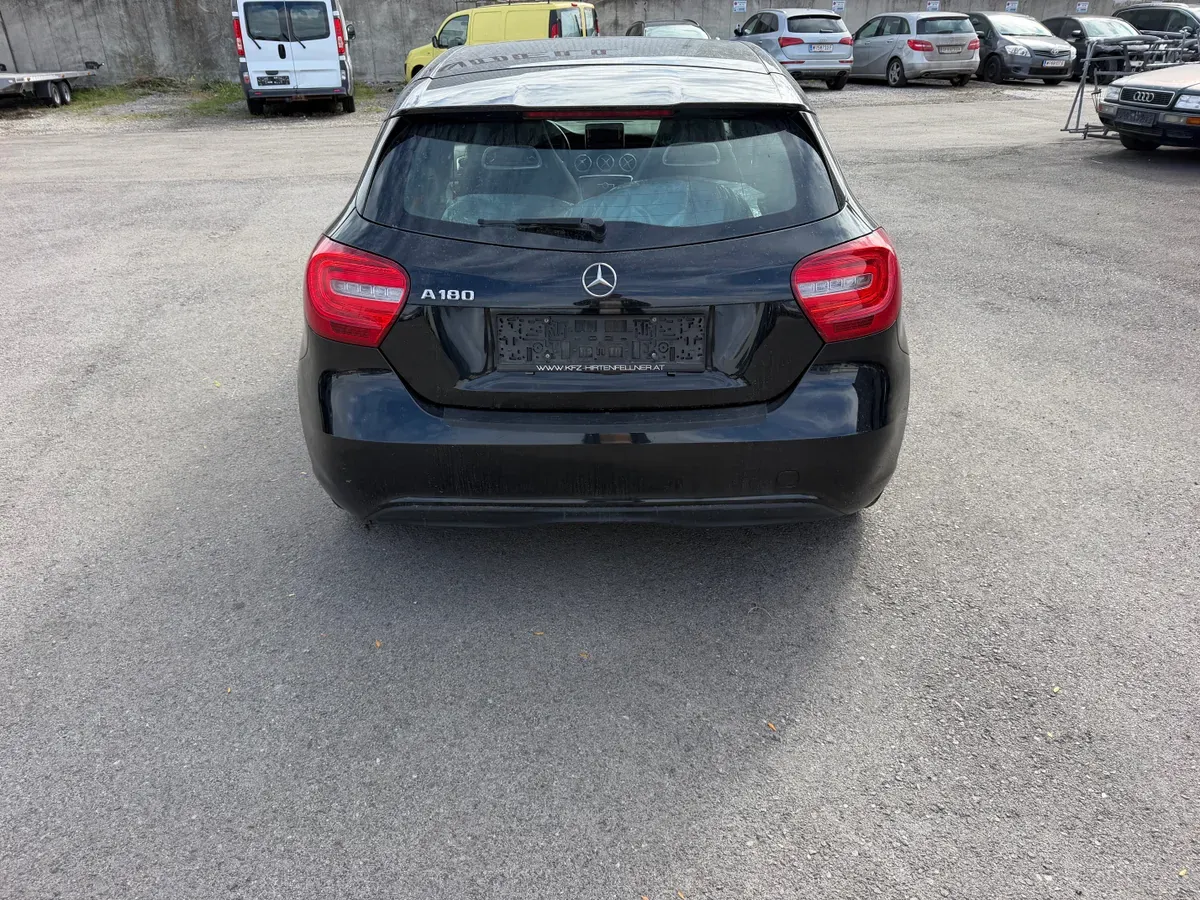 Mercedes-Benz A-Class 2014 photo 2