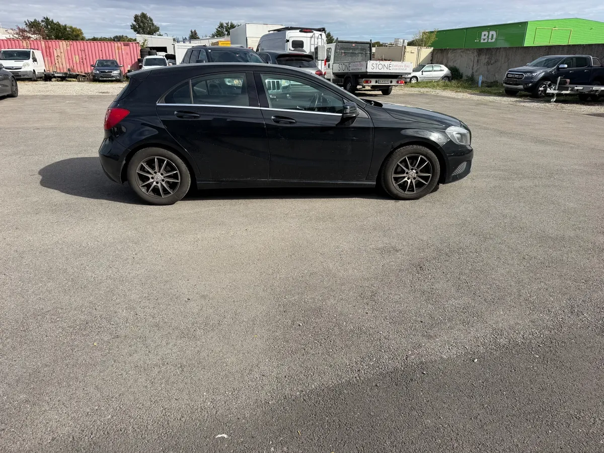 Mercedes-Benz A-Class 2014 photo 3