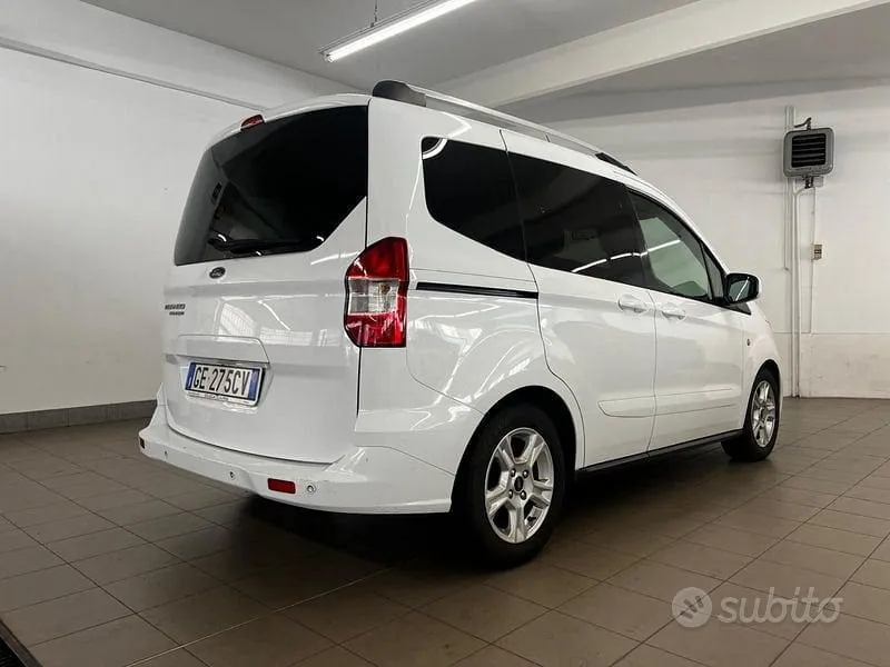 Ford Tourneo Courier 2021 photo 5