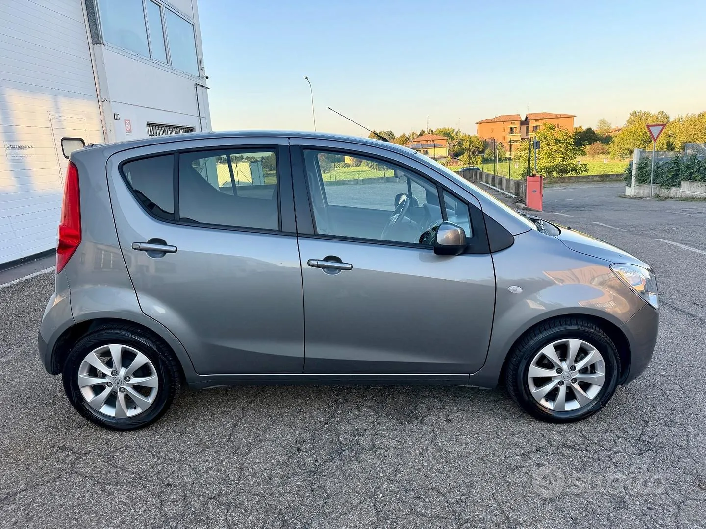 Opel Agila 2013 photo 4