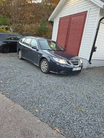 Saab 9-3 2010 photo 3
