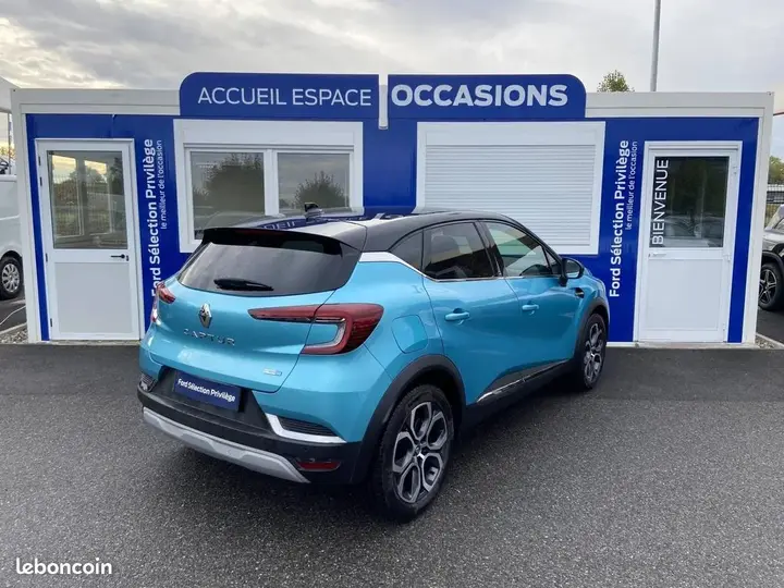 Renault Captur 2021 photo 2