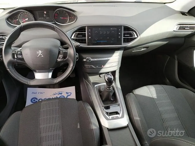 Peugeot 308 2021 photo 4