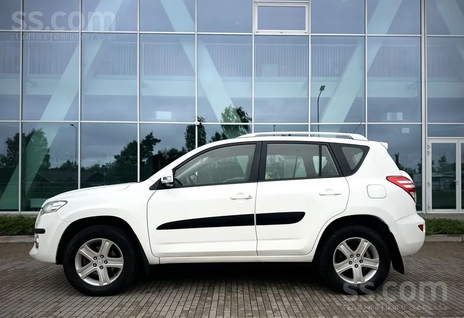 Toyota Rav4 2011 photo 4