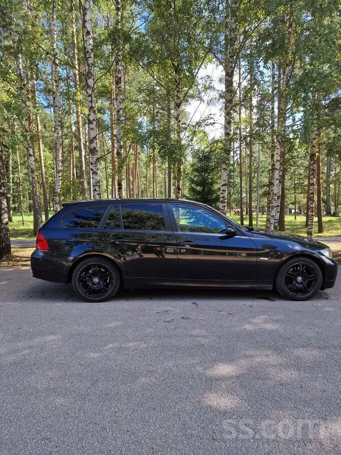 BMW 320 2008 photo 4