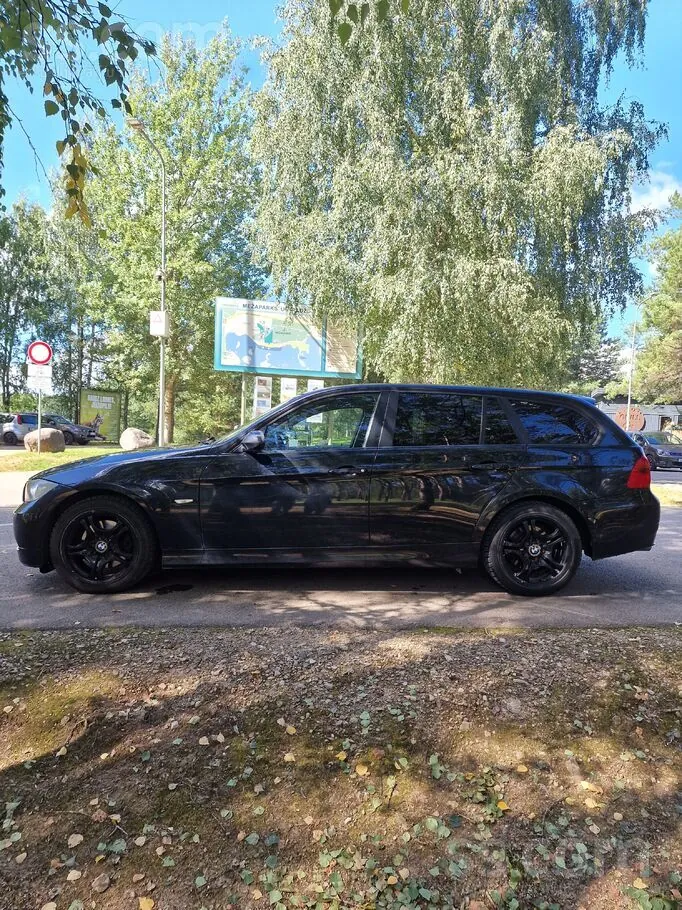 BMW 320 2008 photo 3