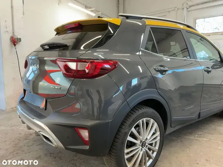 Kia Stonic 2022 photo 2