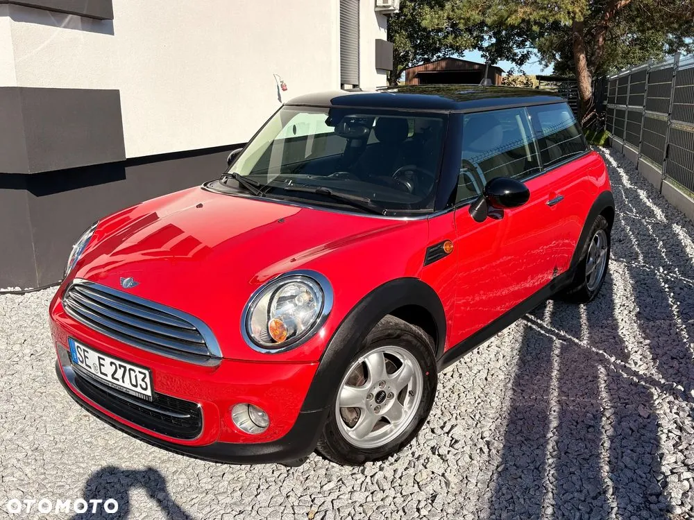 Mini Cooper 2010 photo 2