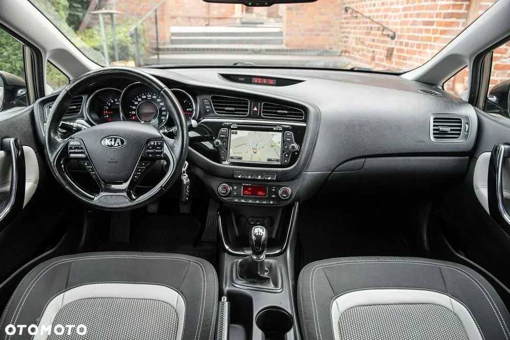 Kia Ceed 2015 photo 5