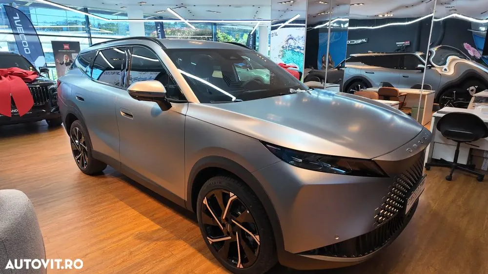Omoda 7