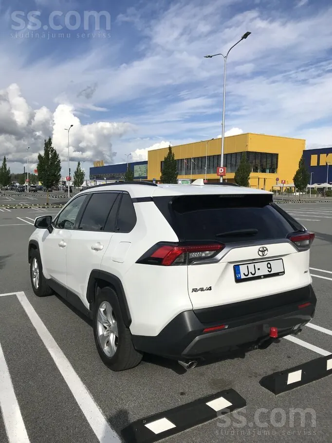 Toyota Rav4 2019 photo 3