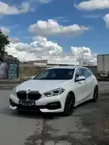 BMW 1 Series 2020 photo 2