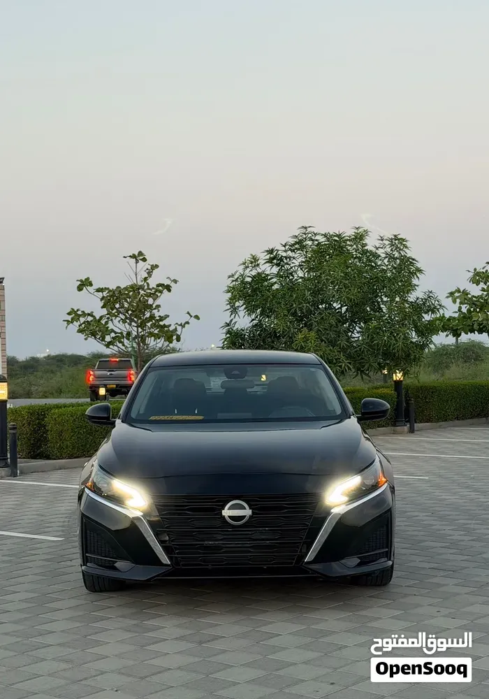 Nissan Altima 2023 photo 3