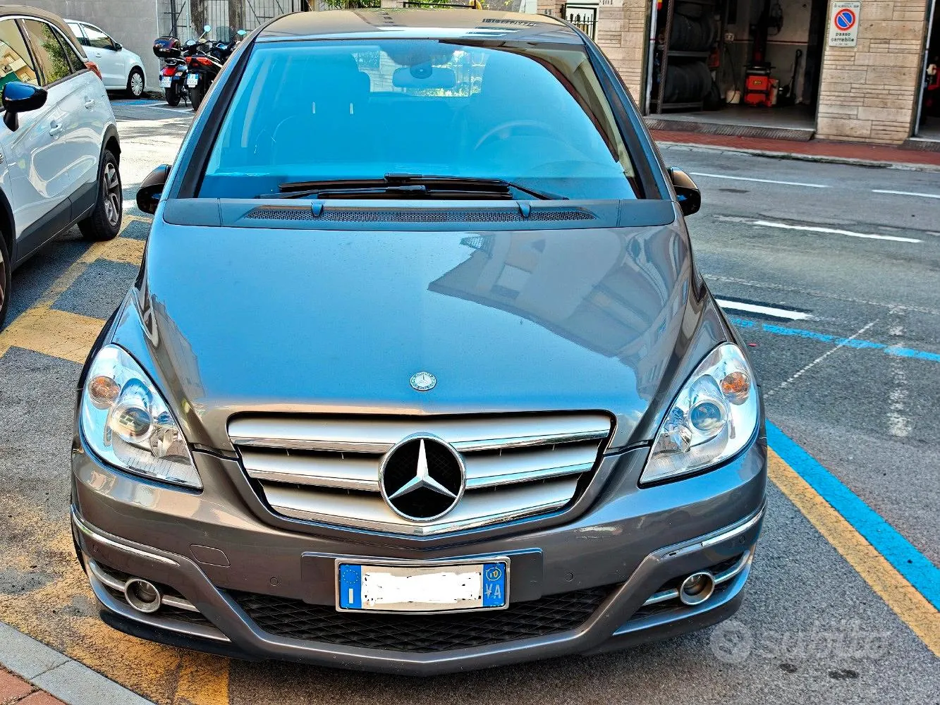 Mercedes-Benz B