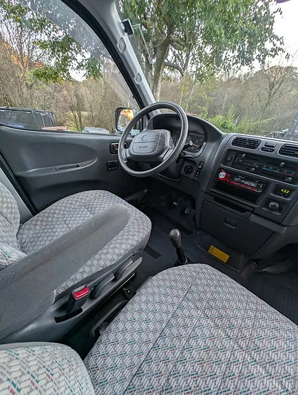 Toyota Hiace 2005 photo 5
