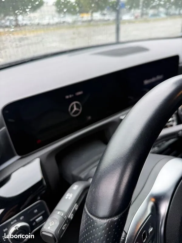 Mercedes-Benz A-Class 2018 photo 2