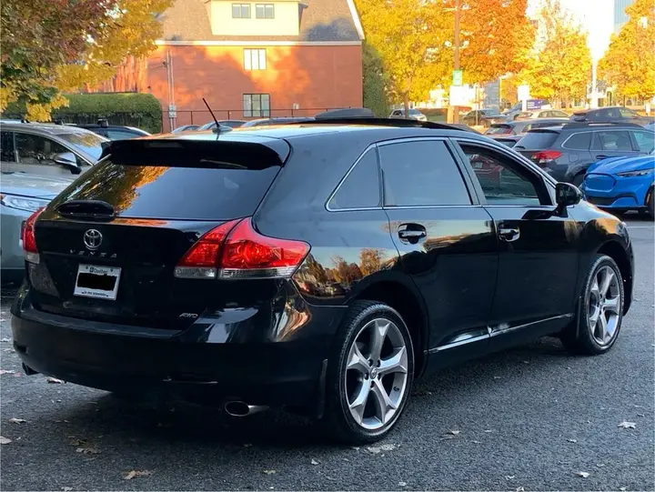 Toyota Venza 2011 photo 3