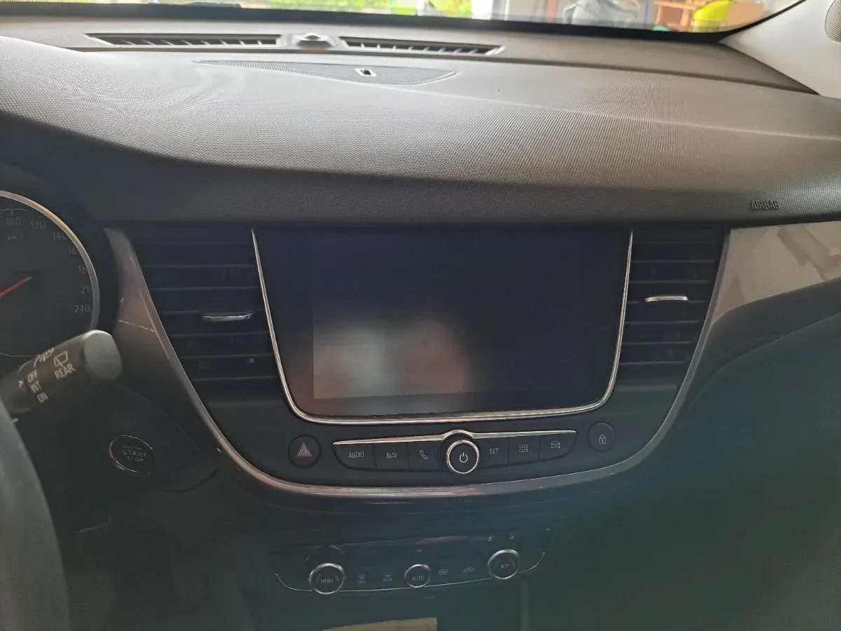 Opel Crossland X 2019 photo 3