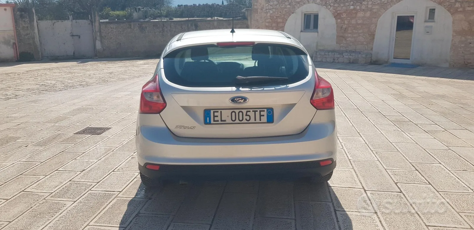 Ford Focus 2012 photo 3