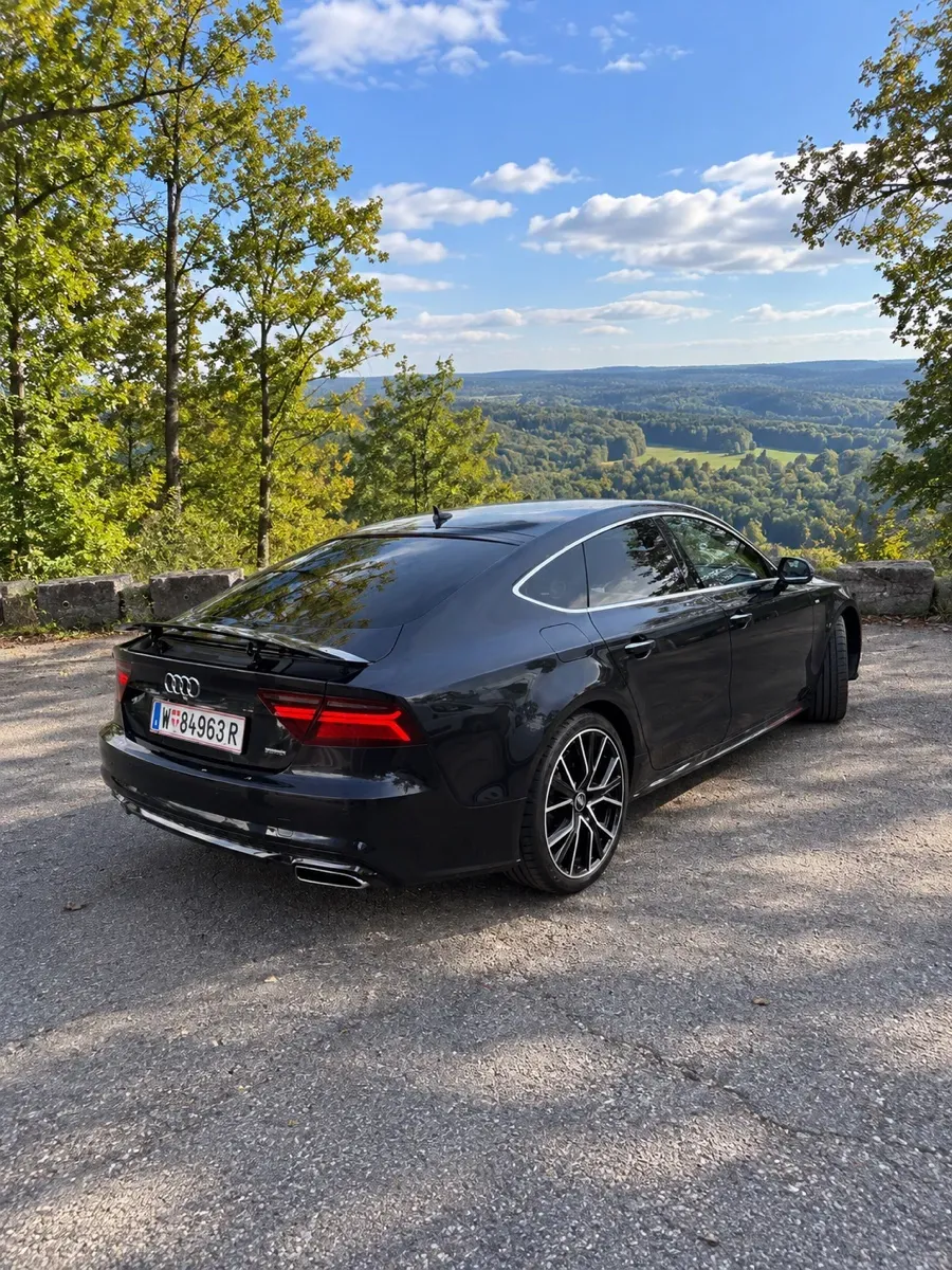 Audi A7 2015 photo 2