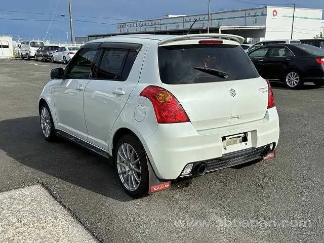 Suzuki Swift Sport 2006 photo 3