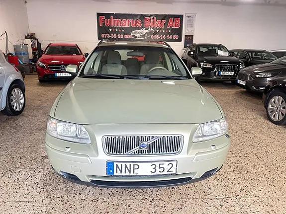 Volvo V70 2007 photo 2