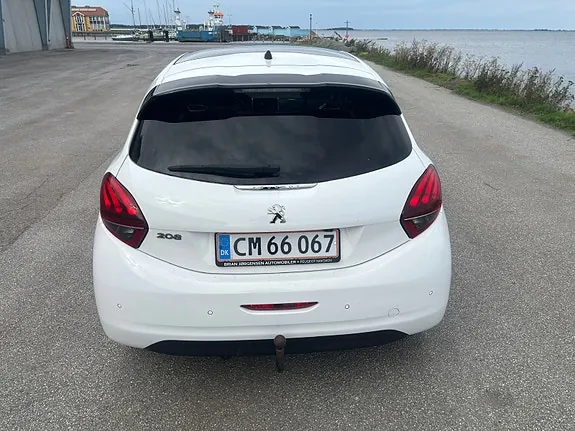 Peugeot 208 2019 photo 4
