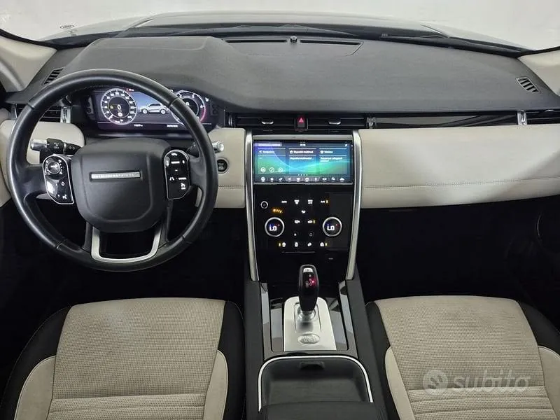 Land Rover Discovery Sport 2020 photo 4