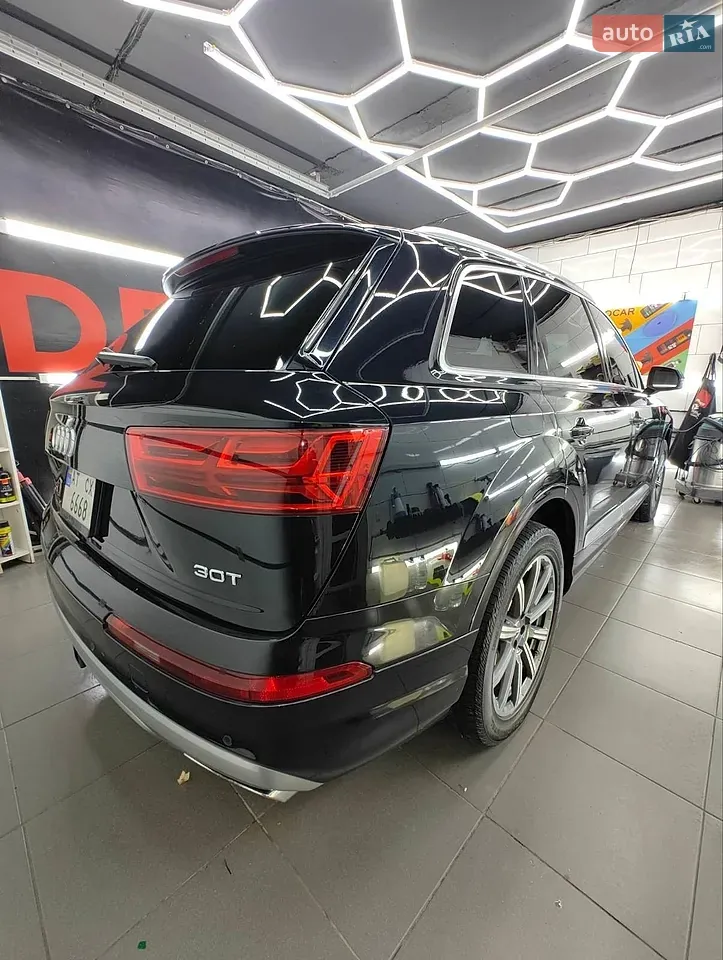 Audi Q7 2016 photo 4