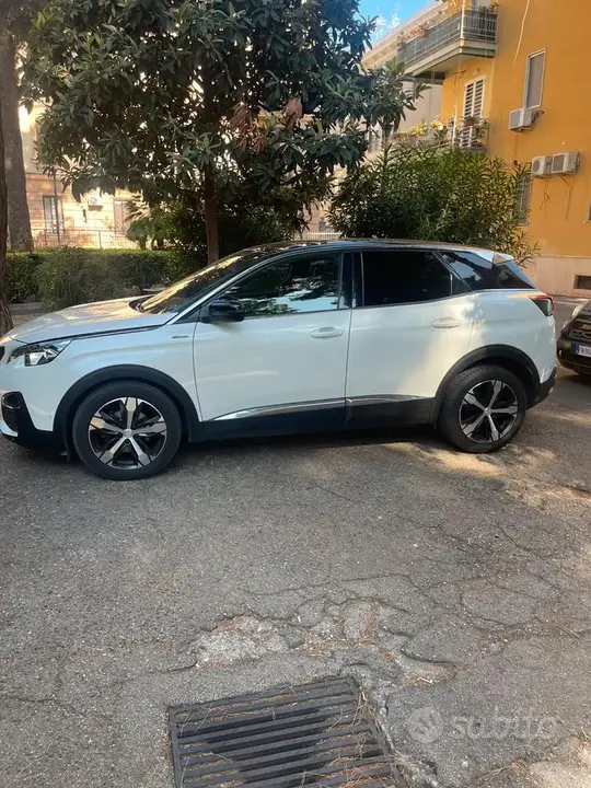 Peugeot 3008 2018 photo 2