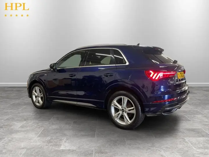 Audi Q3 2022 photo 5