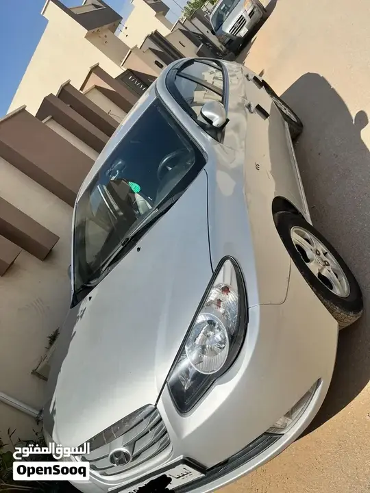 Hyundai Avante 2010 photo 5