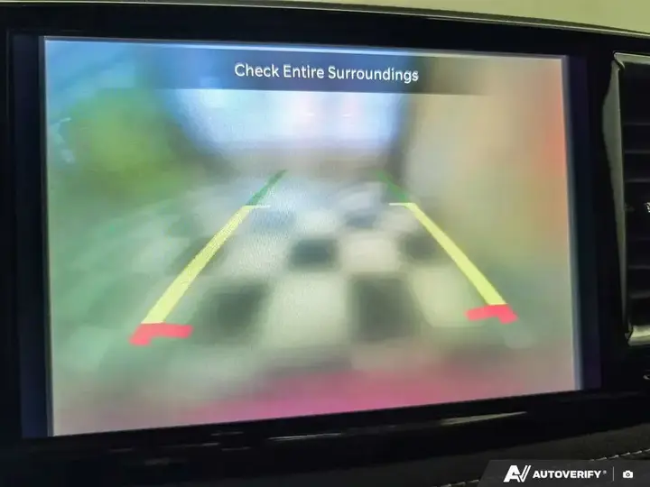 Chrysler Pacifica 2025 photo 5