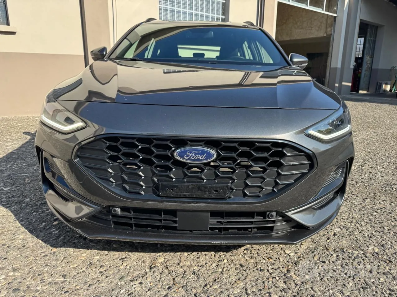 Ford Focus 2023 photo 2