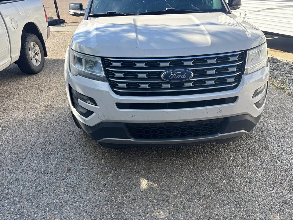 Ford Explorer 2016 photo 3