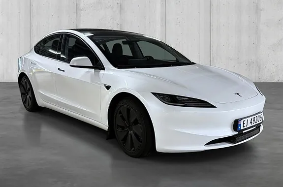 Tesla Model 3 2024 photo 3