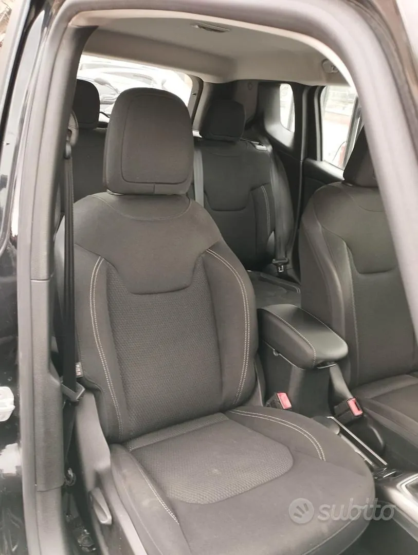 Jeep Renegade 2019 photo 2