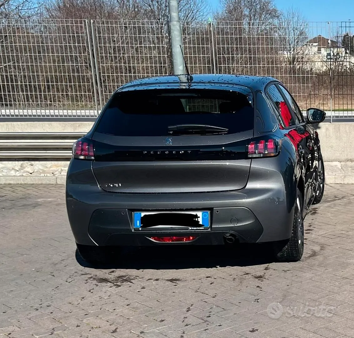 Peugeot 208 2022 photo 4