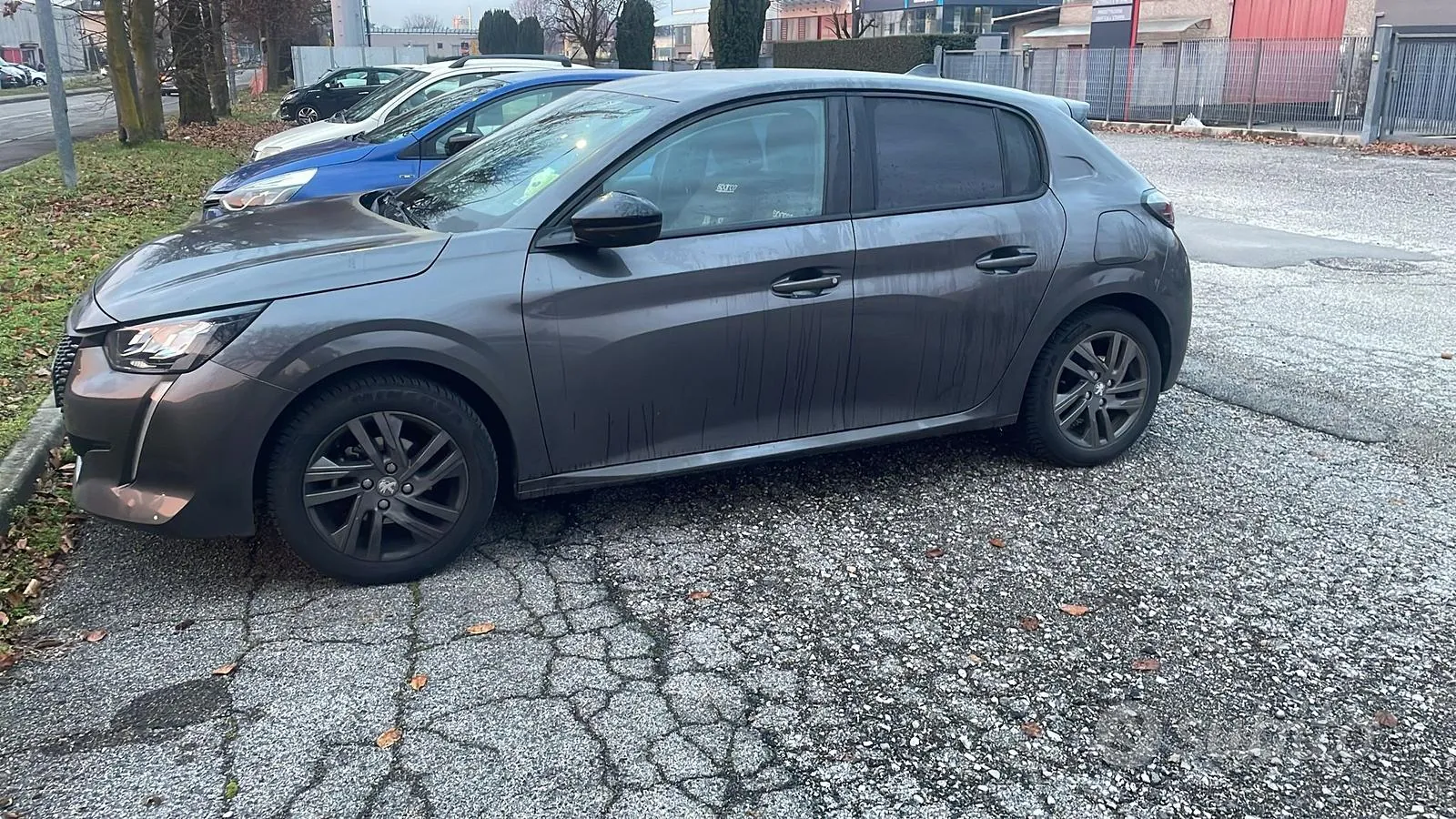 Peugeot 208 2022 photo 3