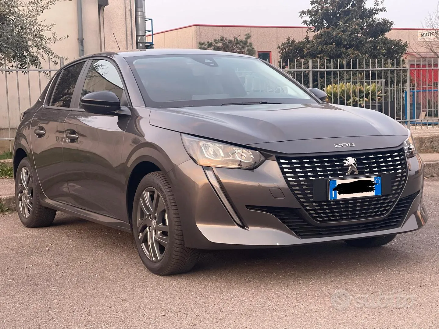 Peugeot 208 2022 photo 2