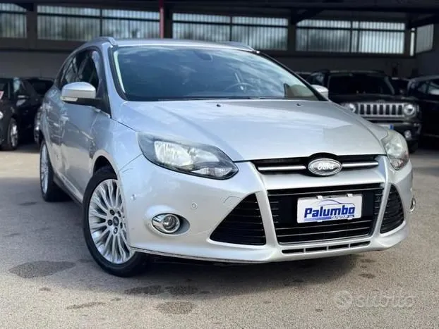 Ford Focus 2012 photo 3