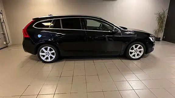 Volvo V60 2015 photo 4