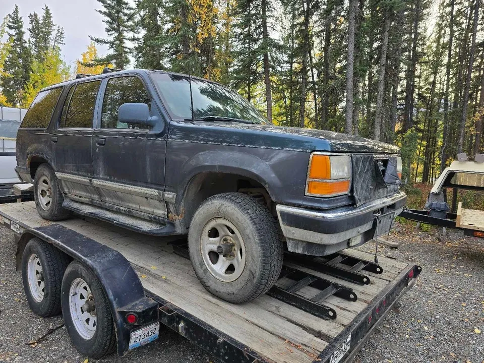 Ford Explorer 1994 photo 2