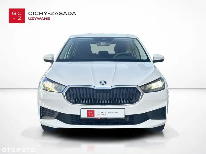 Skoda Fabia 2023 photo 2