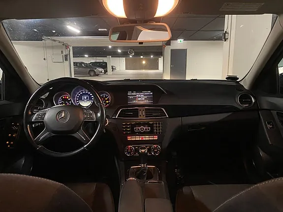Mercedes-Benz C220 2011 photo 5