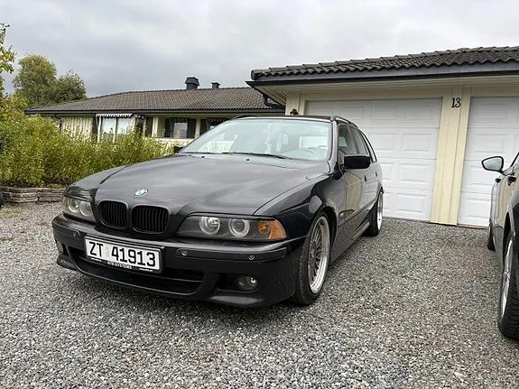 BMW 525D 2003 photo 2