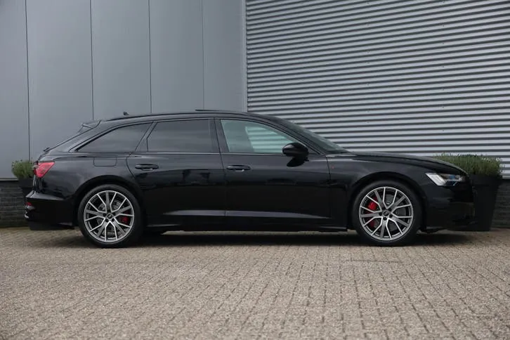 Audi A6 Avant 2023 photo 2