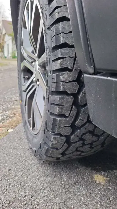Mitsubishi Outlander 2018 photo 2