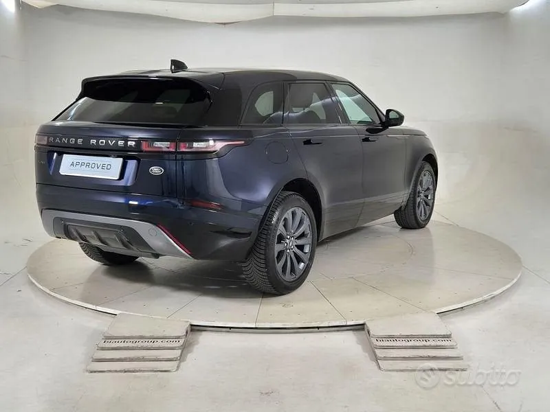 Land Rover Range Rover Velar 2023 photo 2